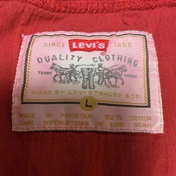 Levi’s men’s shirt size L. Excellent used condition. - Picture 2 of 3
